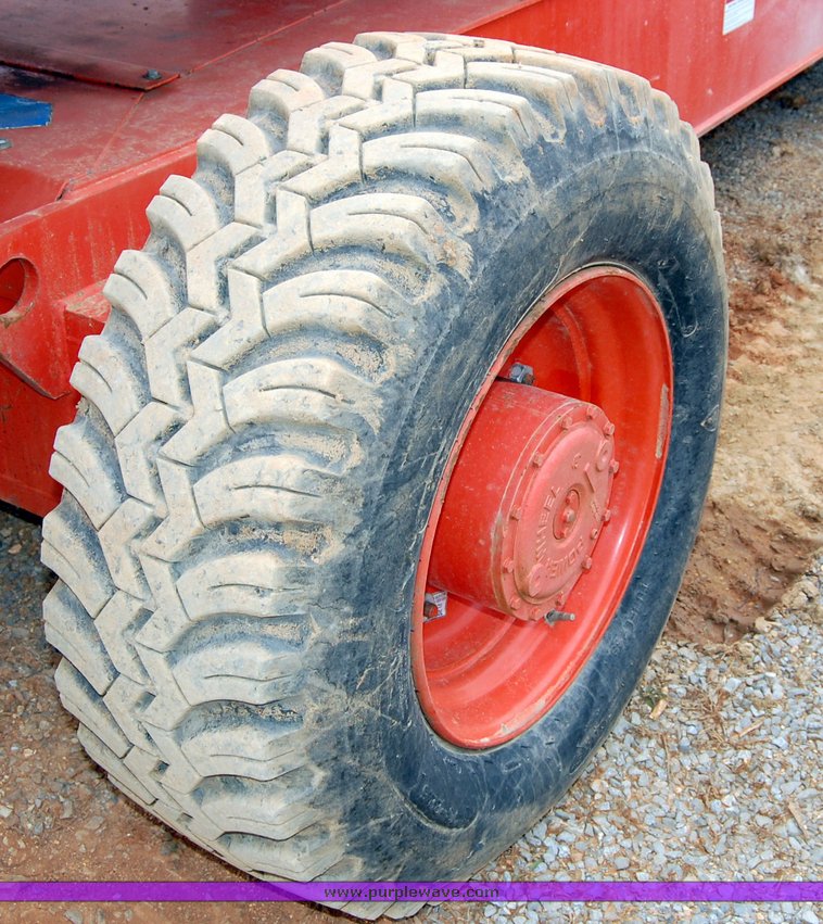 image for item 6038 1998 Snorkel TBA80DZ boom lift