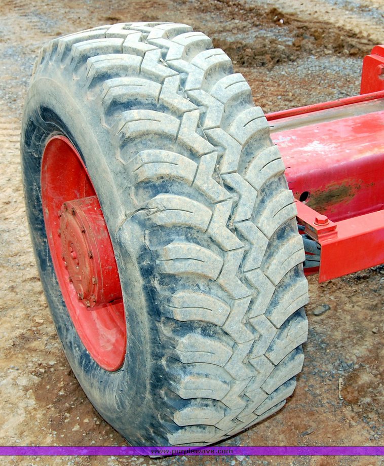 image for item 6038 1998 Snorkel TBA80DZ boom lift