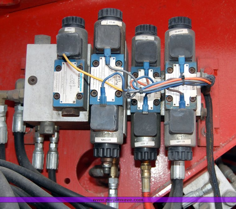 image for item 6038 1998 Snorkel TBA80DZ boom lift