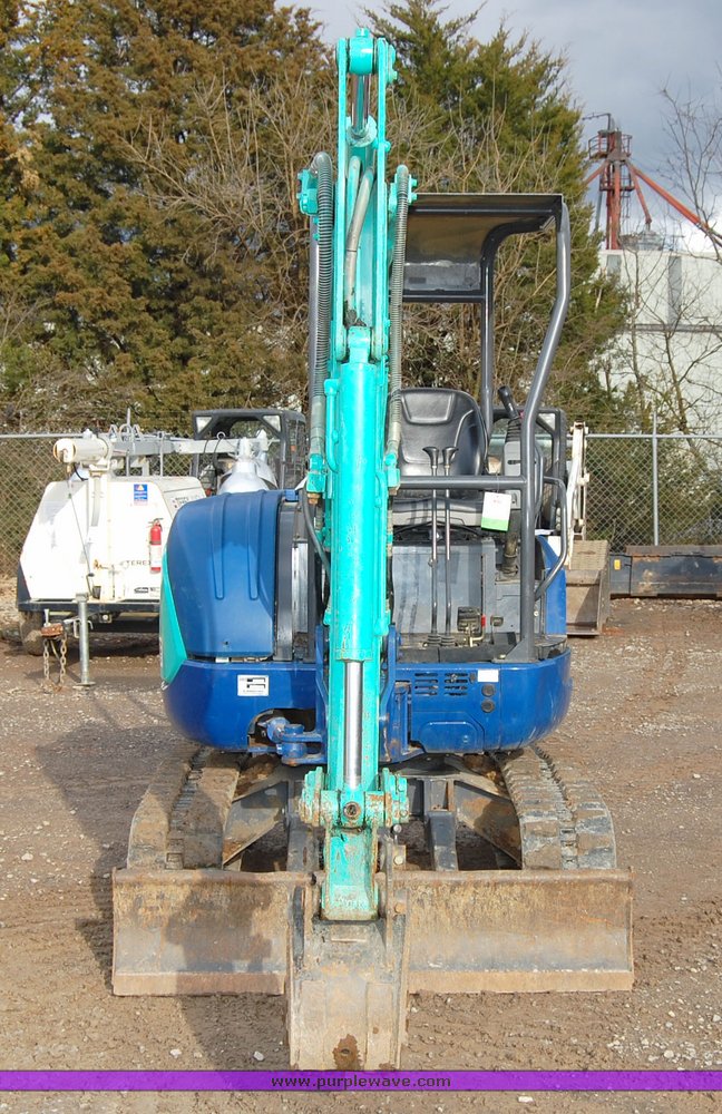 image for item 6039 2005 IHI 30NX-2 compact excavator