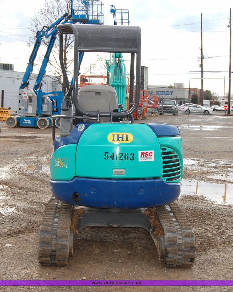 image for item 6039 2005 IHI 30NX-2 compact excavator