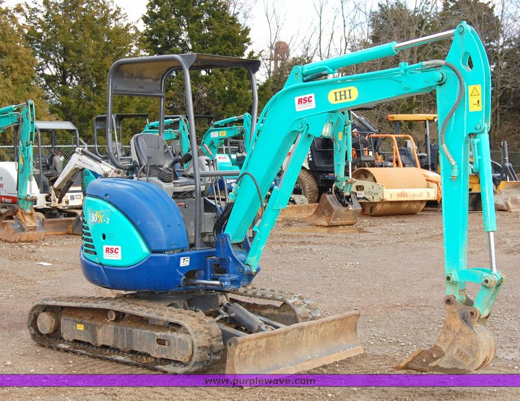 image for item 6039 2005 IHI 30NX-2 compact excavator