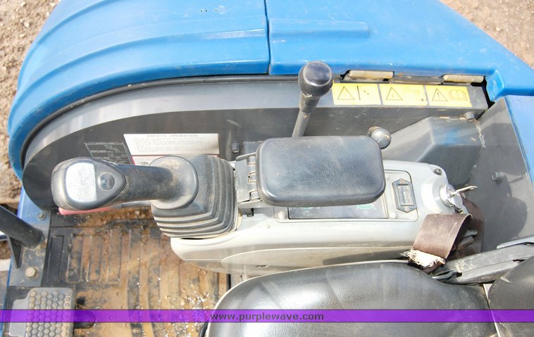 image for item 6039 2005 IHI 30NX-2 compact excavator