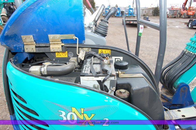 image for item 6039 2005 IHI 30NX-2 compact excavator