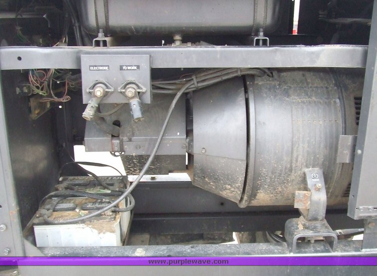 image for item 6562 2005 Lincoln SAE-400 arc welder