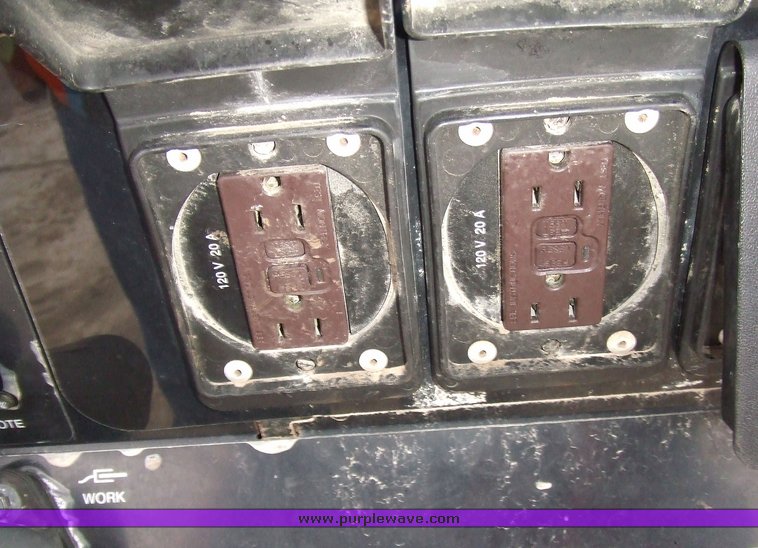 image for item 6563 2005 Miller Big Blue 300P welder