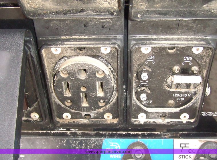 image for item 6563 2005 Miller Big Blue 300P welder