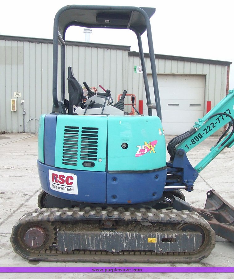 image for item 6565 2004 IHI 25N compact excavator