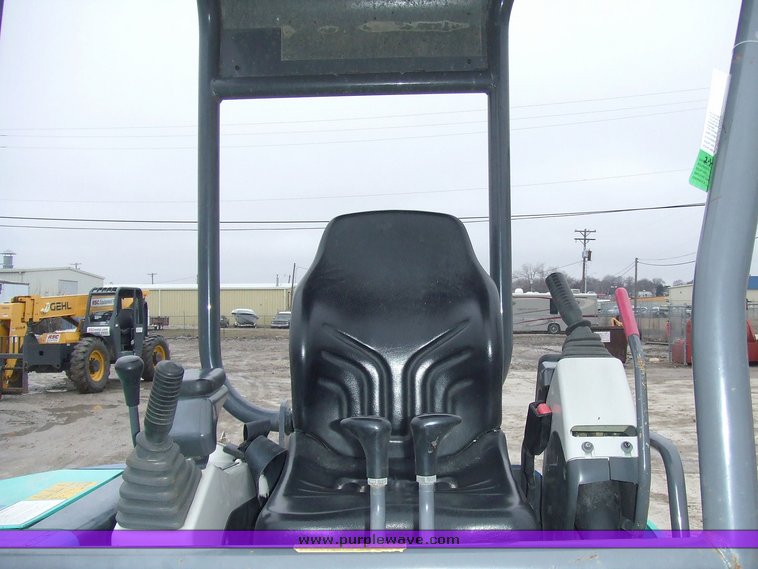 image for item 6565 2004 IHI 25N compact excavator