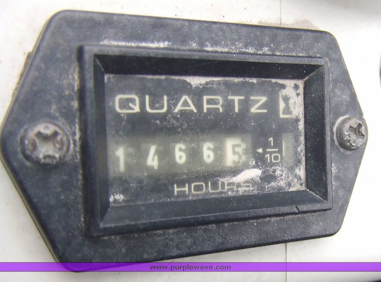 image for item 6565 2004 IHI 25N compact excavator