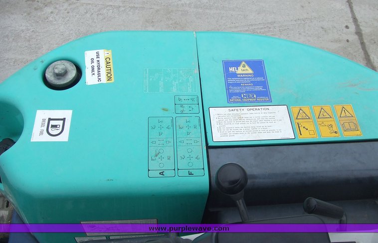 image for item 6565 2004 IHI 25N compact excavator