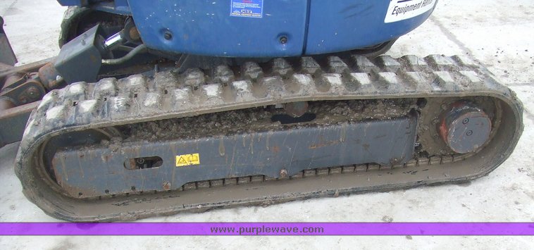 image for item 6565 2004 IHI 25N compact excavator
