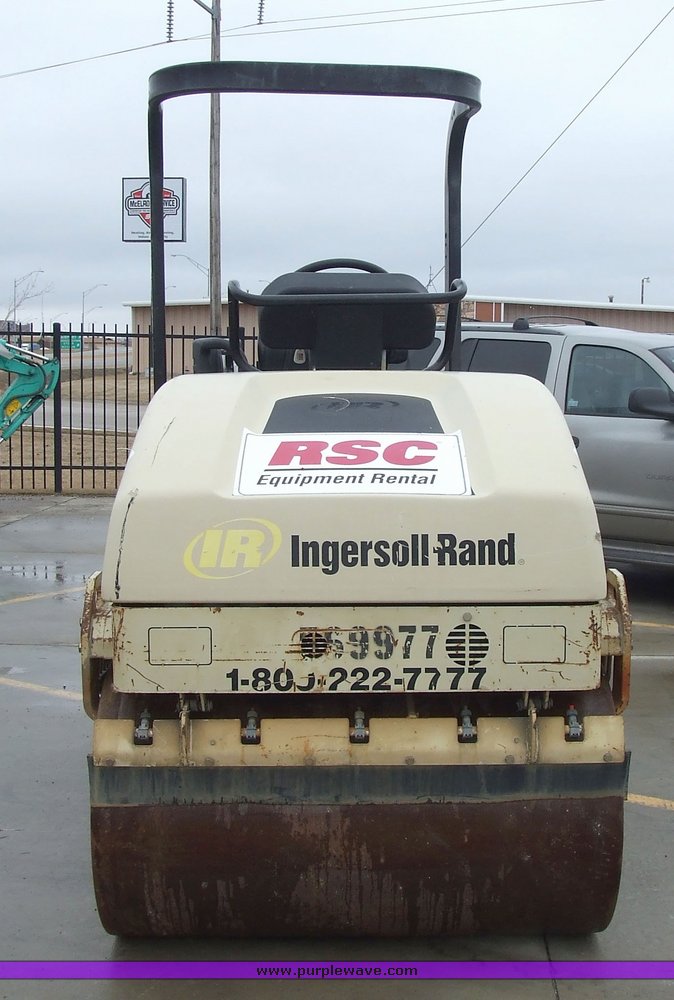 image for item 6566 2005 Ingersoll Rand DD24 asphalt roller/compactor