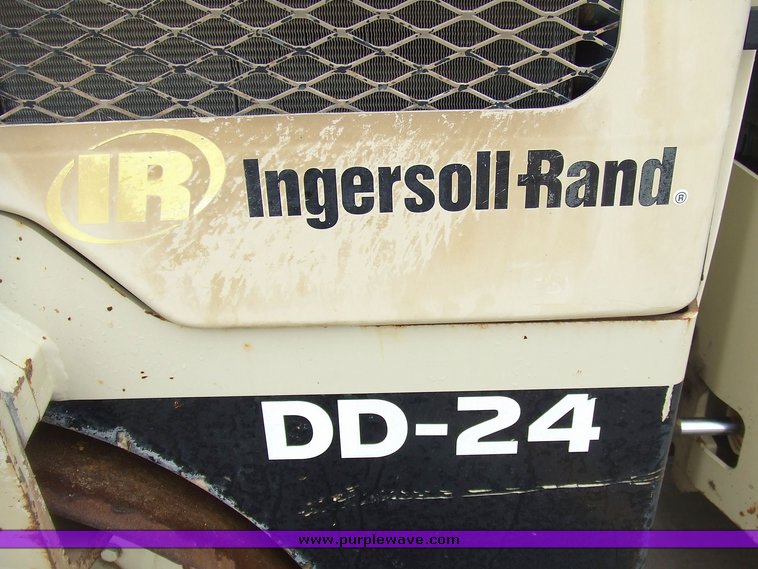 image for item 6566 2005 Ingersoll Rand DD24 asphalt roller/compactor