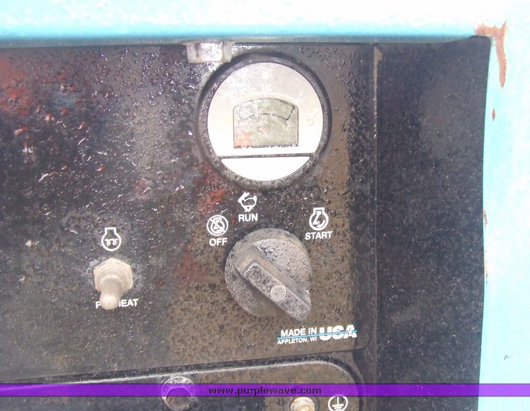 image for item 6568 2004 Miller Big Blue 300P welder