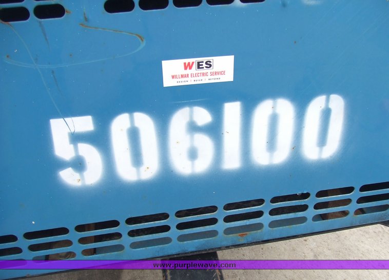 image for item 6568 2004 Miller Big Blue 300P welder