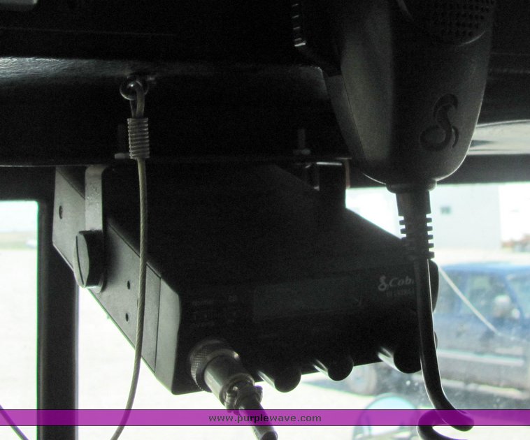 image for item 3122 1991 Kenworth T800 sleeper semi truck