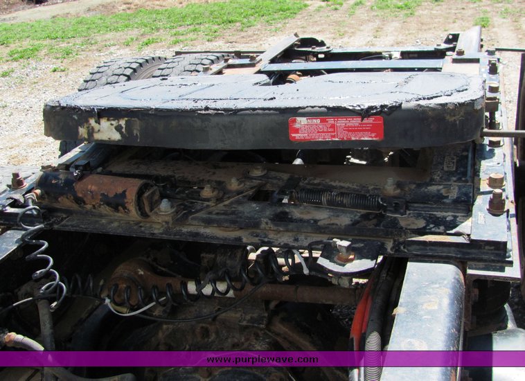 image for item 3122 1991 Kenworth T800 sleeper semi truck