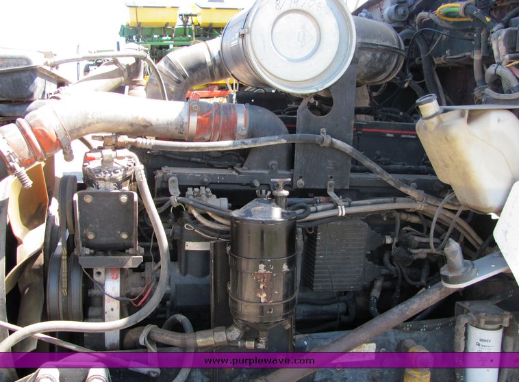 image for item 3122 1991 Kenworth T800 sleeper semi truck