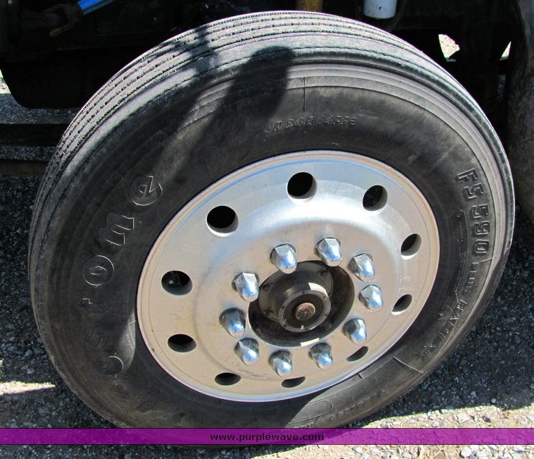 image for item 3122 1991 Kenworth T800 sleeper semi truck