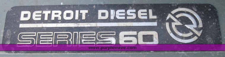 image for item 3962 1993 Freightliner FL120 semi tractor