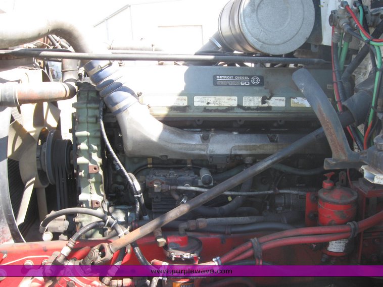 image for item 3963 1994 Freightliner FL120 semi tractor