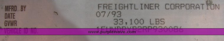 image for item 3963 1994 Freightliner FL120 semi tractor