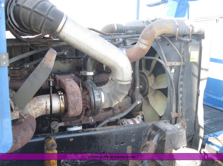 image for item 3964 1997 Freightliner FLD120 semi tractor