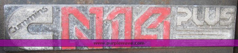 image for item 3965 1997 Freightliner FLD120 semi tractor