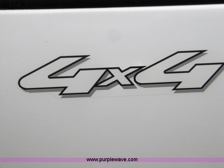 image for item 1110 2007 Ford F150 pickup bed