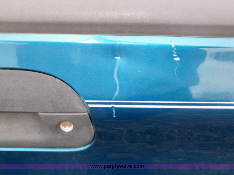 image for item 1111 2001 Ford F250 bed