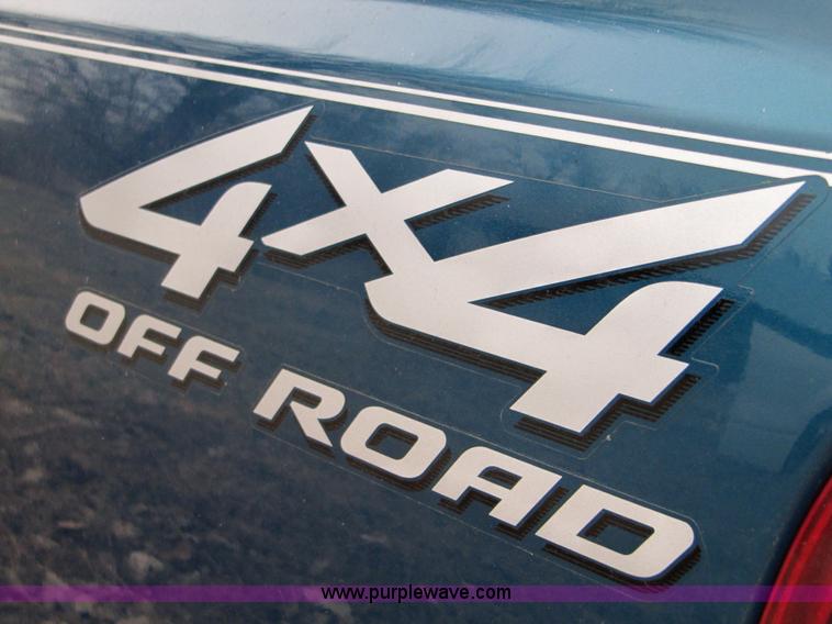 image for item 1111 2001 Ford F250 bed