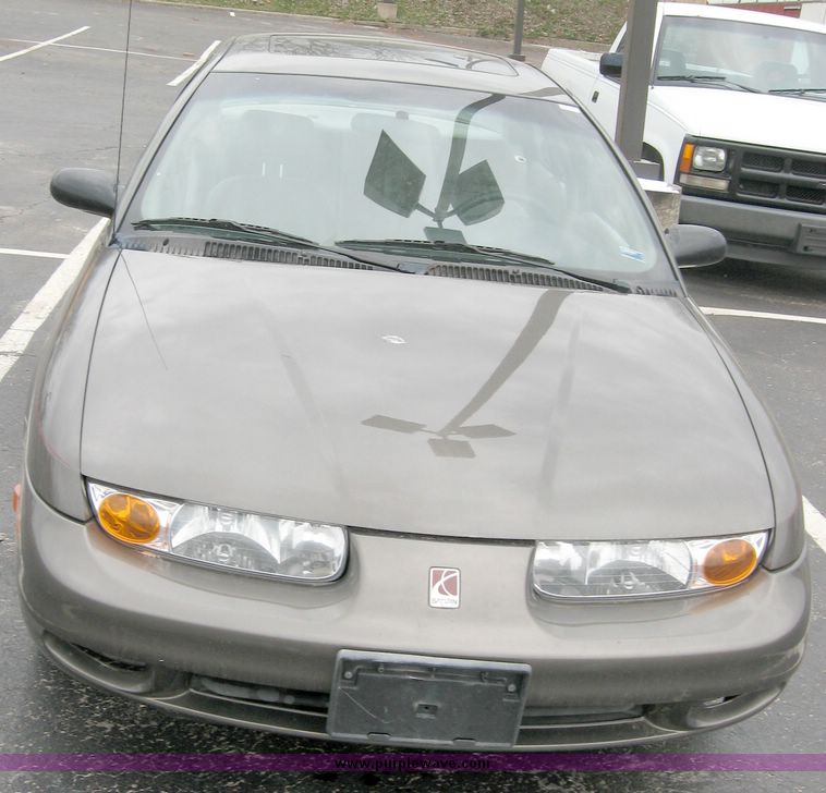 image for item 2015 2000 Saturn SL2