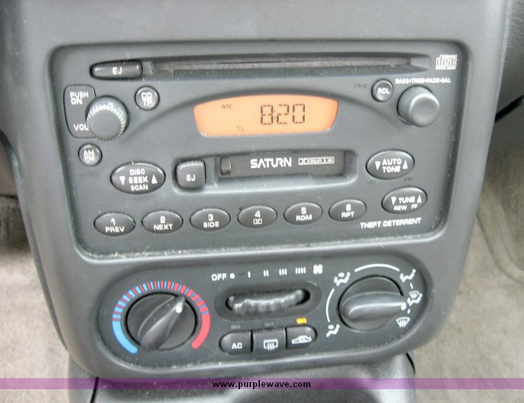 image for item 2015 2000 Saturn SL2