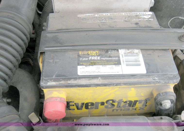 image for item 2015 2000 Saturn SL2