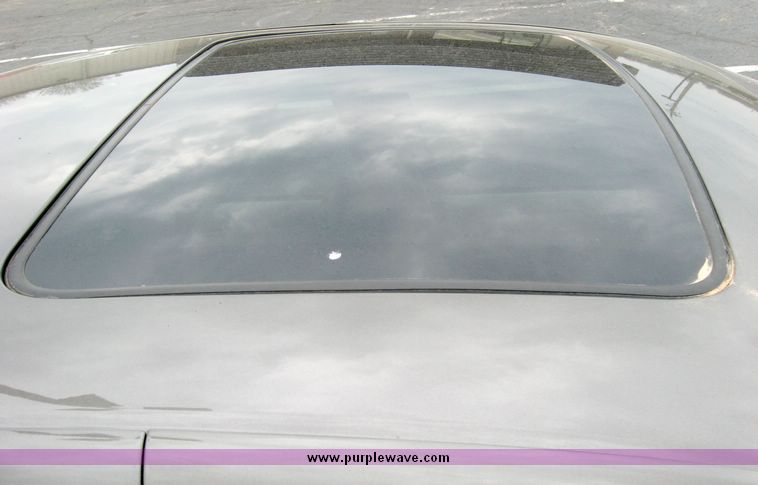 image for item 2015 2000 Saturn SL2