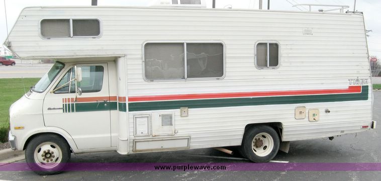 image for item 2016 1977 Dodge F40 motor home