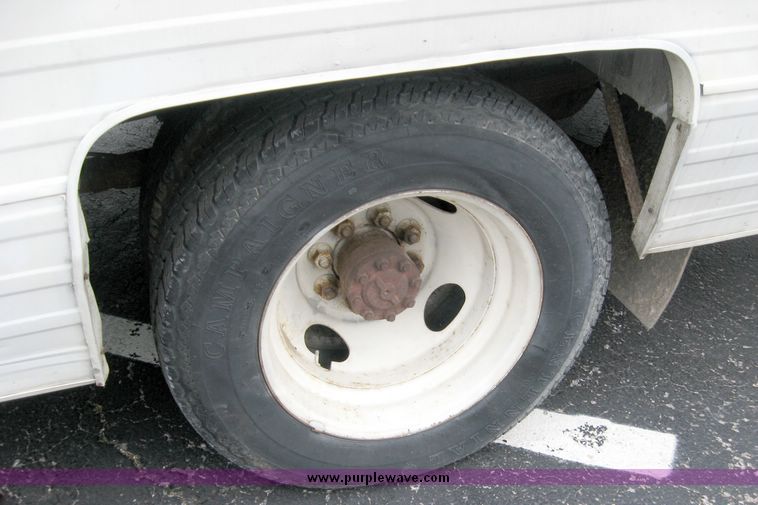 image for item 2016 1977 Dodge F40 motor home