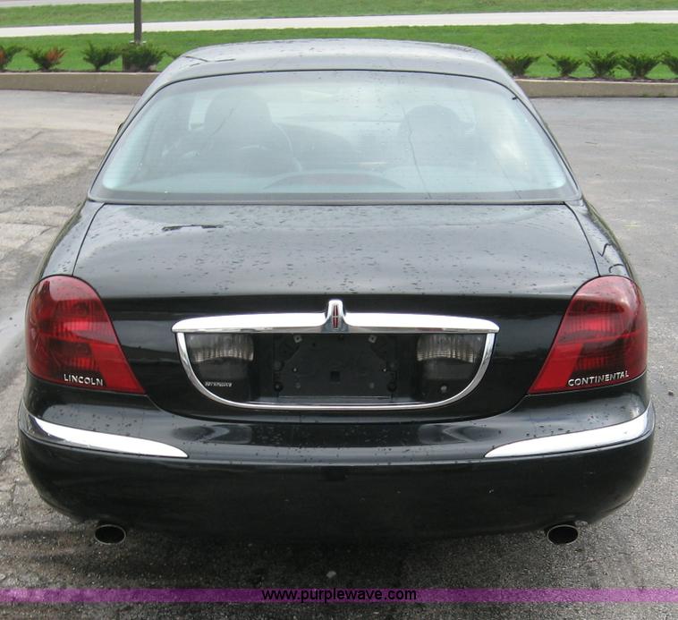 image for item 2018 1999 Lincoln Continental