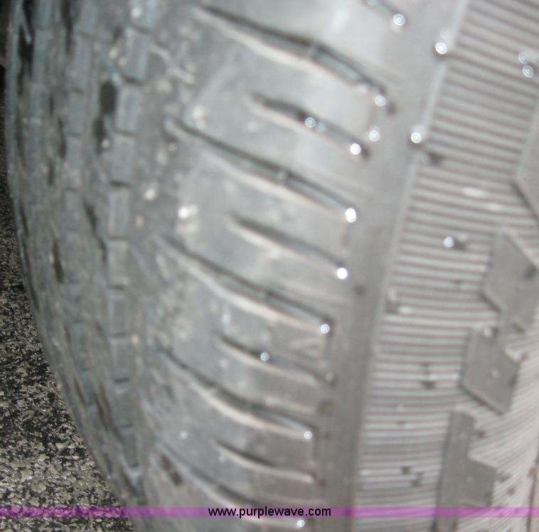 image for item 2018 1999 Lincoln Continental