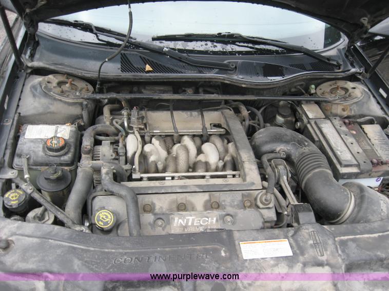 image for item 2018 1999 Lincoln Continental