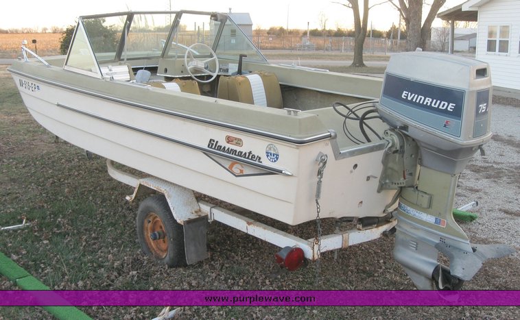 image for item 3266 1971 Glass Master 15' tri-hull walk through boat