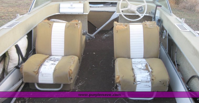 image for item 3266 1971 Glass Master 15' tri-hull walk through boat