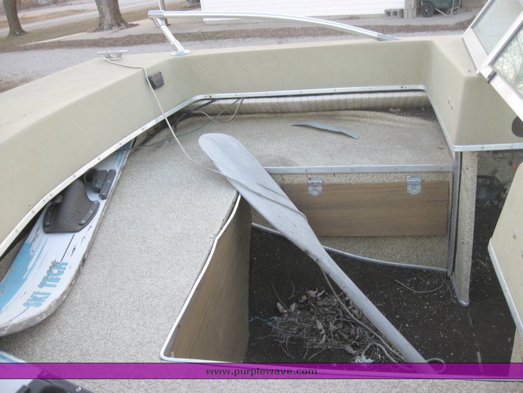 image for item 3266 1971 Glass Master 15' tri-hull walk through boat