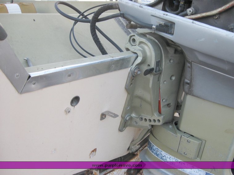 image for item 3266 1971 Glass Master 15' tri-hull walk through boat