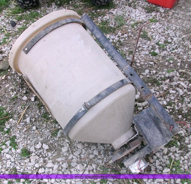 image for item 6001 Moultrie Feed ATVs DX motorized spreader with lid