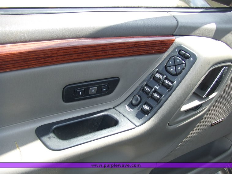 image for item 6558 1999 Jeep Grand Cherokee Limited