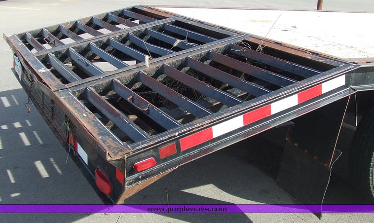 image for item 6559 Trailmann gooseneck trailer