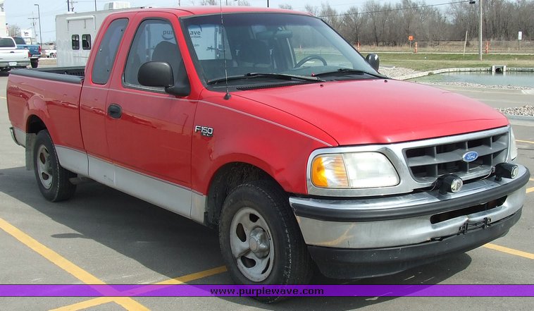 image for item 6666 1997 Ford F150 XL extended cab pickup