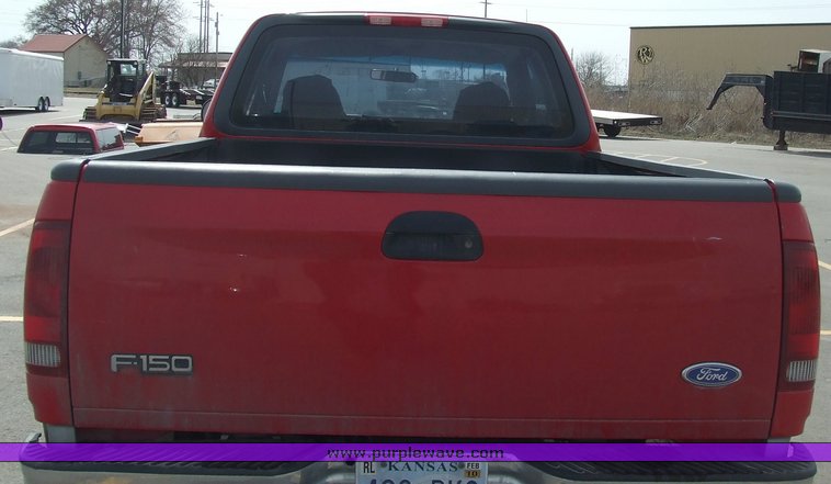 image for item 6666 1997 Ford F150 XL extended cab pickup